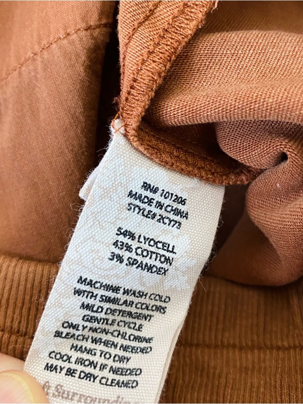 SOFT SURROUNDINGS Medina Cropped Lyocell Pants - Picture 6 of 6